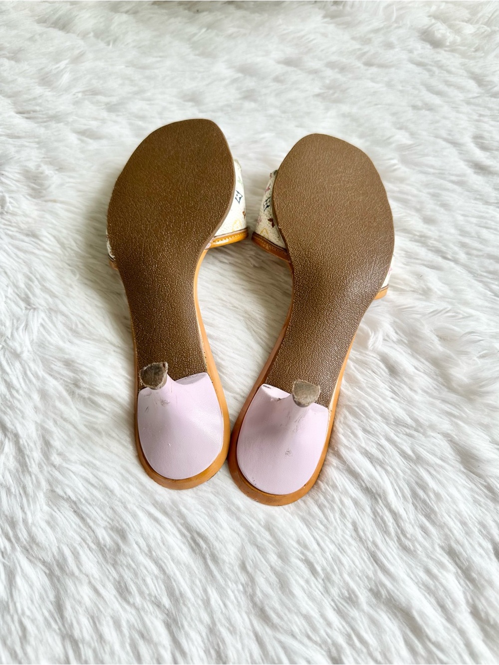 Vintage Louis Vuitton Monogram Kitten Heels - Picture 7 of 8